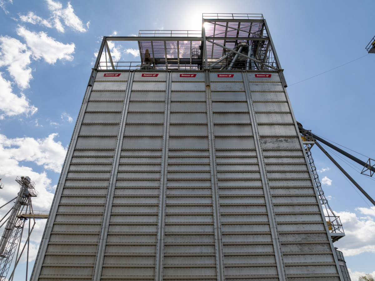 Dayton-Mill-4-modular-storage-bins Low-angle view of a large Lemanco modular bin systems.