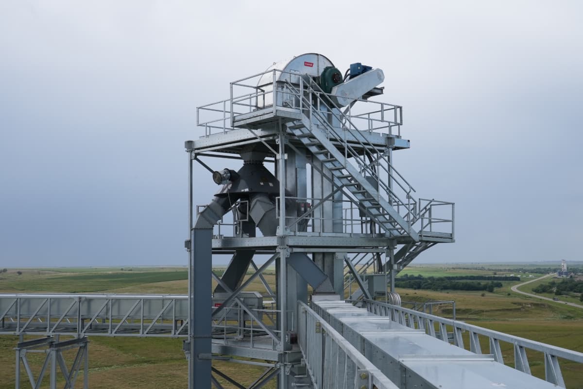 A Chief Agri grain elevator.